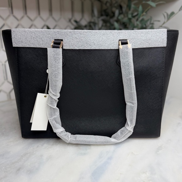 Tory Burch Robinson Large Saffiano Leather Tote Black NWT Dust Bag - Picture 5 of 17